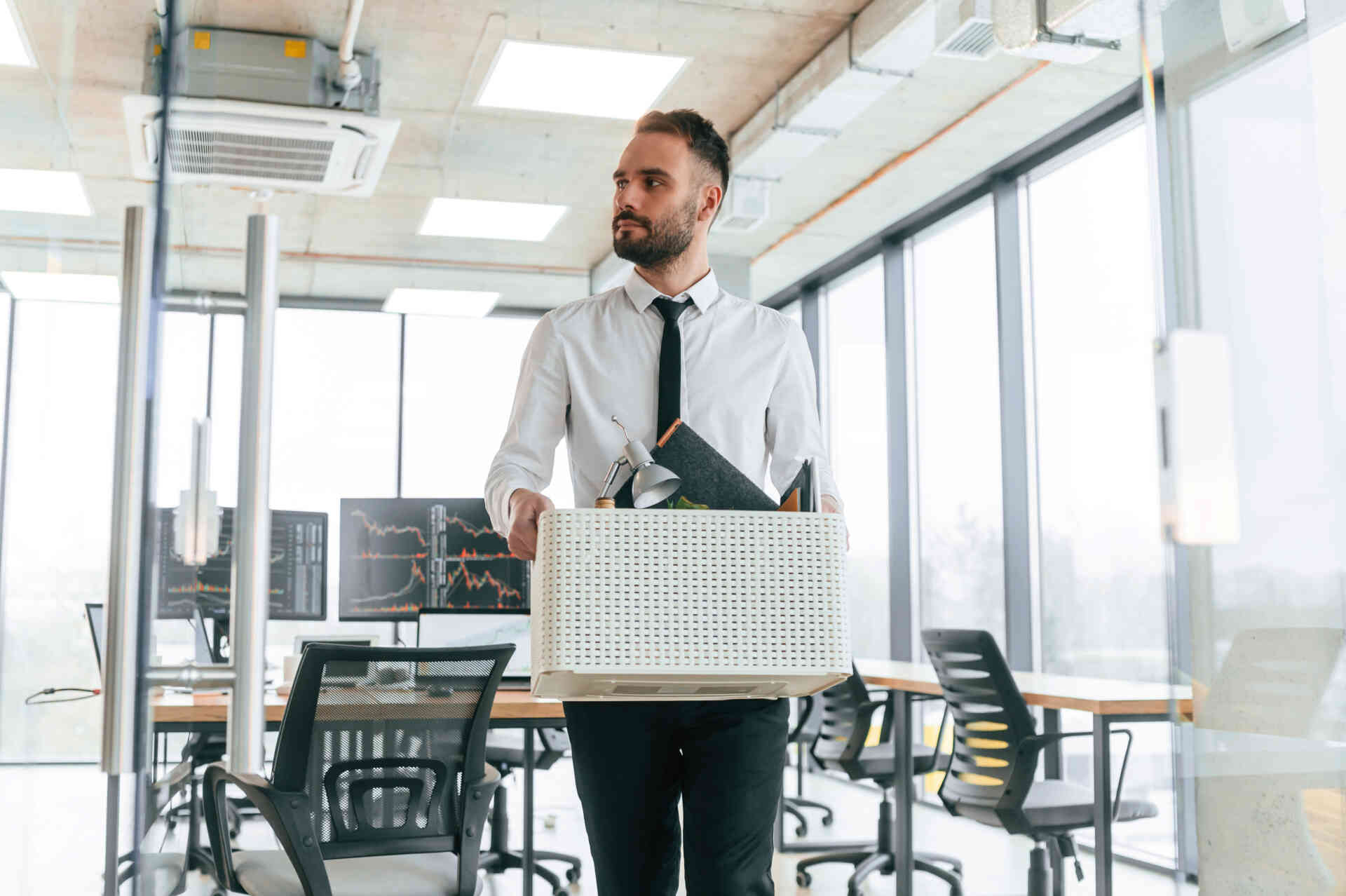 Health Insurance After Employer Closure in 2026